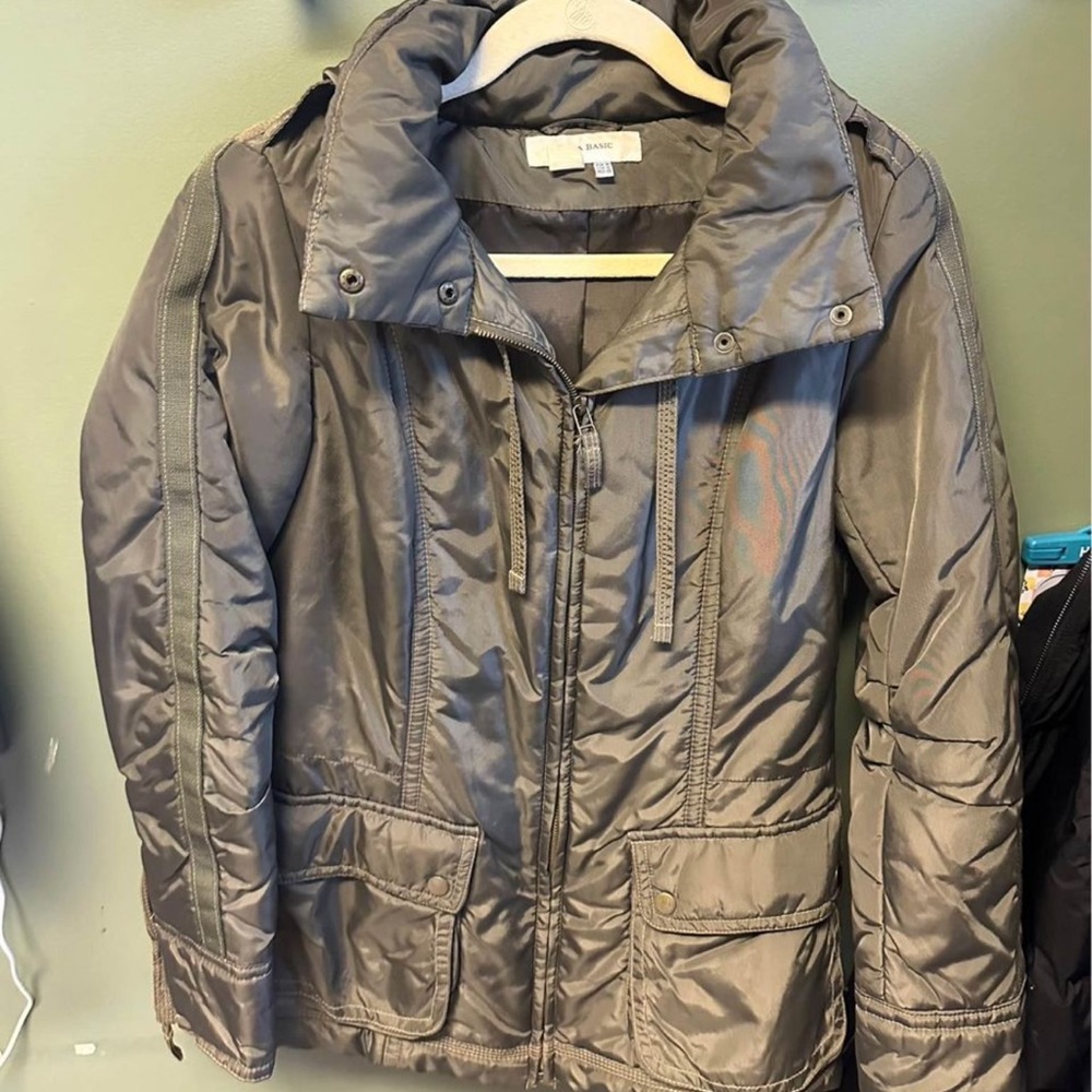 Zara basic cost size small. Color is olive green.